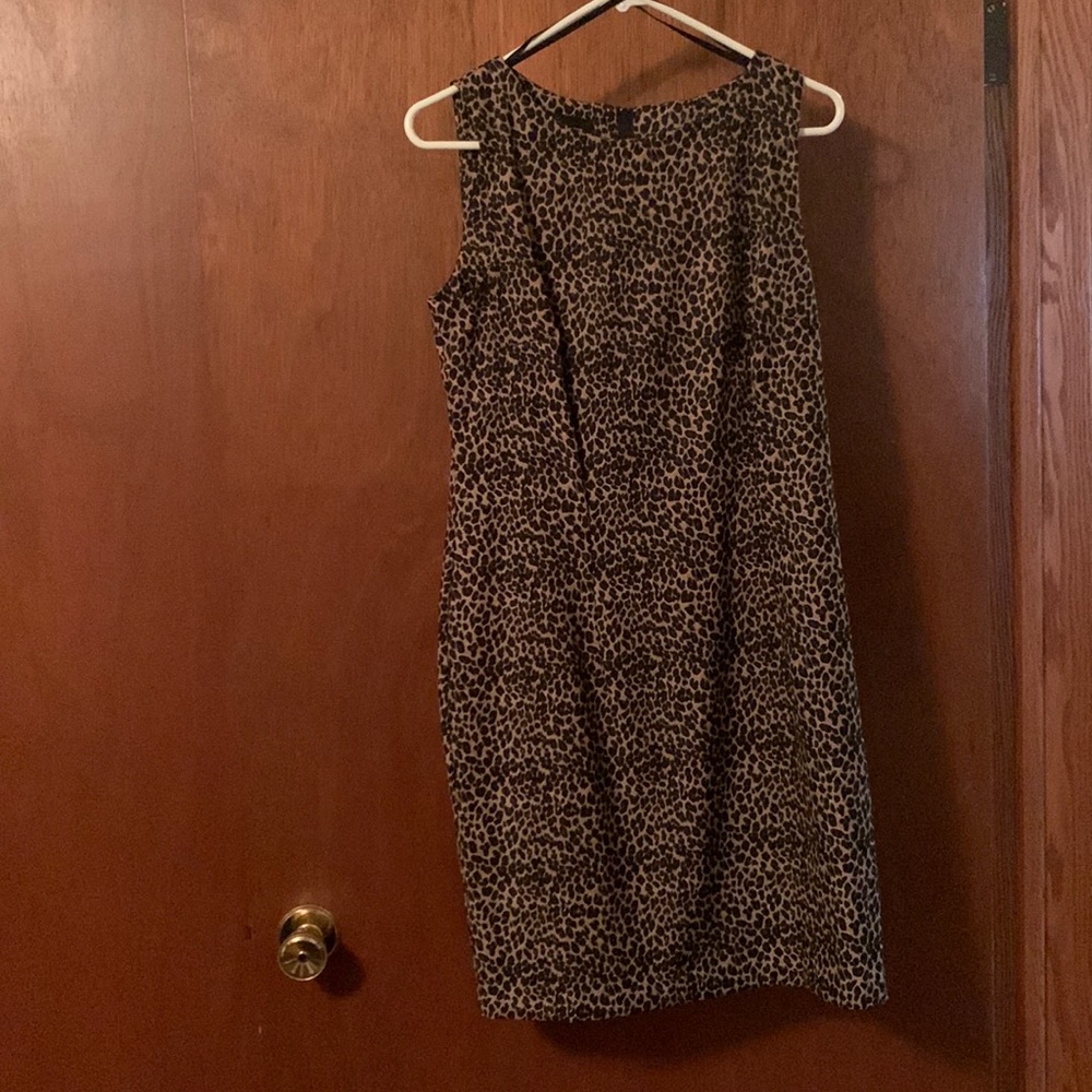 Women’s sleeveless dress, leopard print, size 10